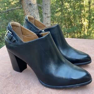 CLARKS ARTISAN Heeled Ankle Boot 10M Black Leather